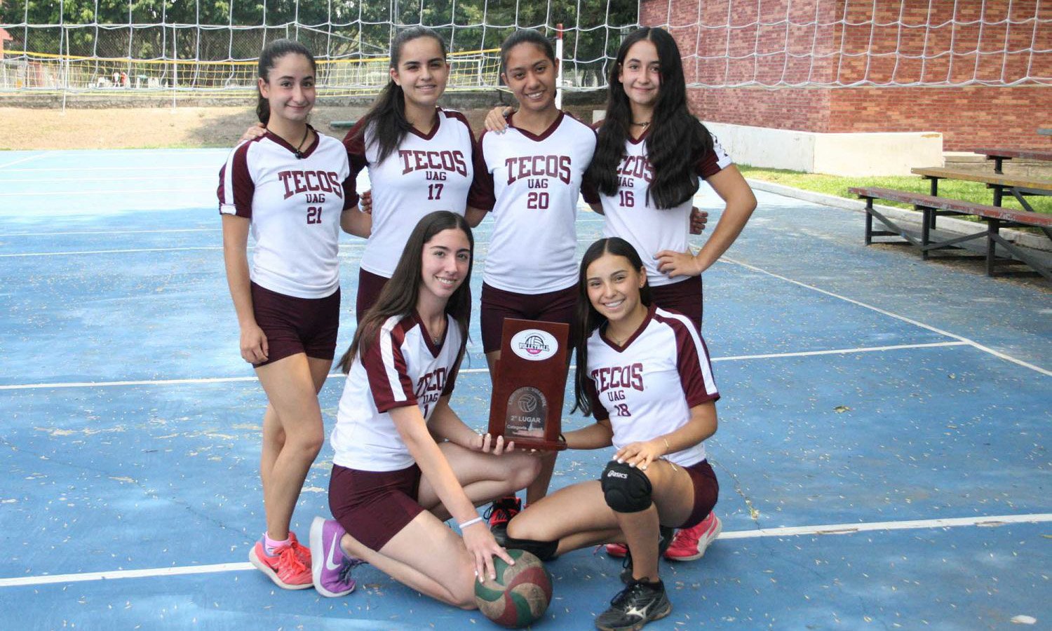 Equipo Tecos de voleibol subcampeonas