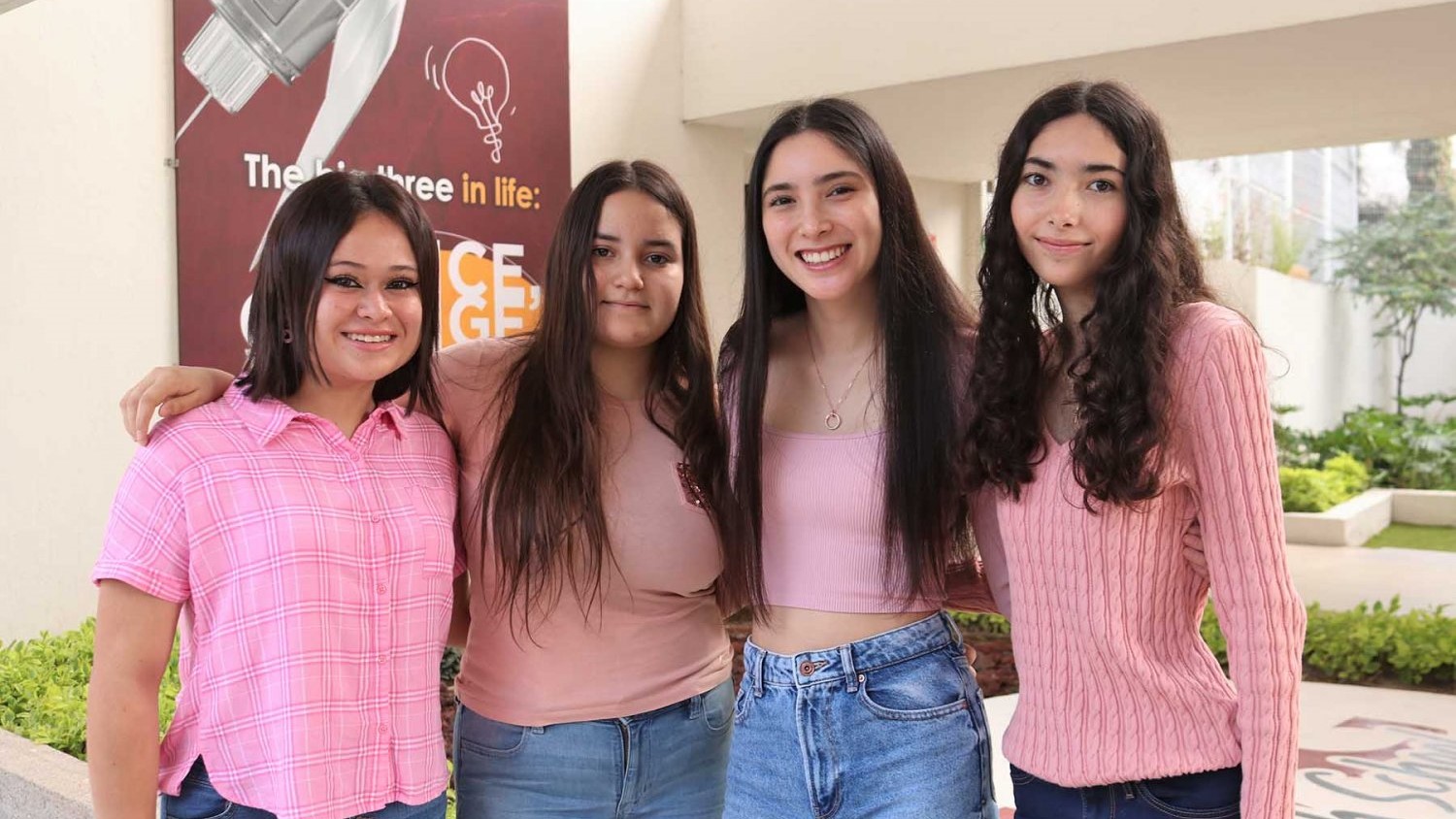 alumnas-de-uag-high-school-crean-toallas-sanitarias-biodegradables_F6r